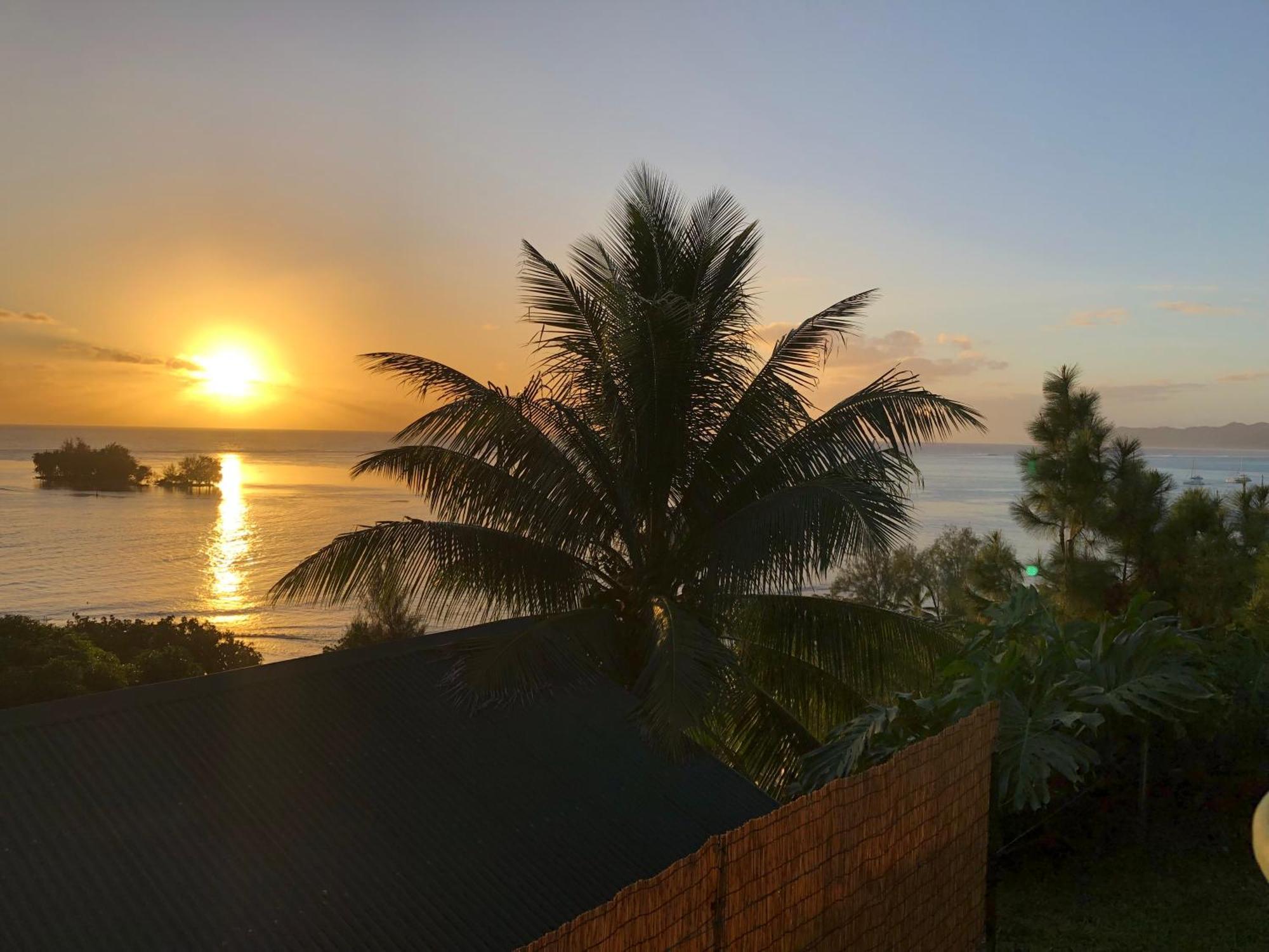 Fare Mirimiri Villa อุตูโรอา ภายนอก รูปภาพ